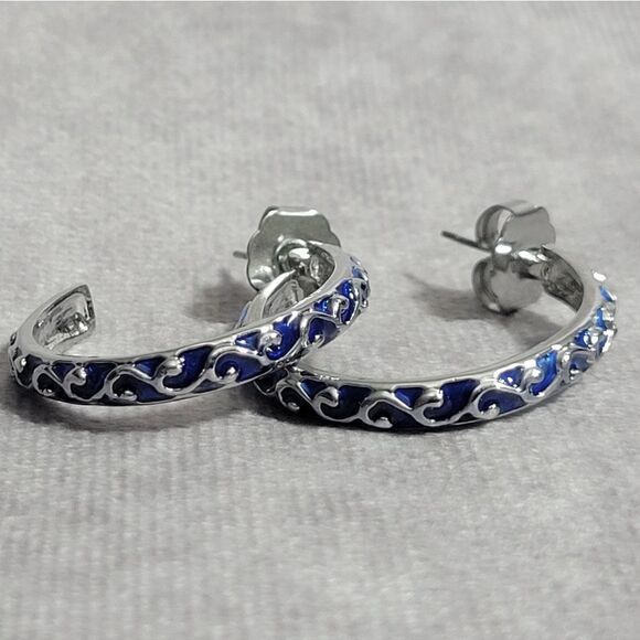 Set of 3 Austrian Crystal Criss Cross Earrings - Picture 2 of 16